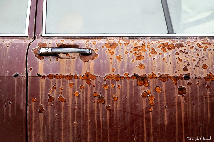 January 15, 2017 – Rusted Car | LenseBender